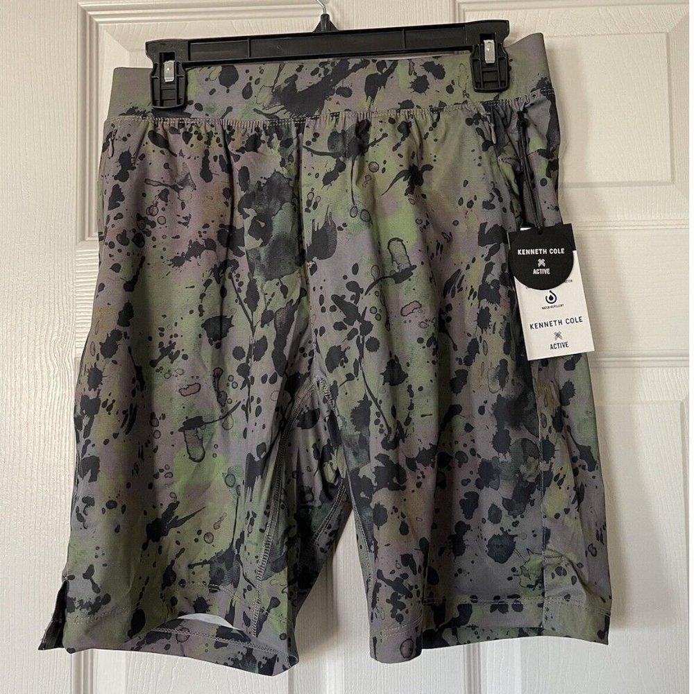 NWT Kenneth Cole Active Tech Short - Small